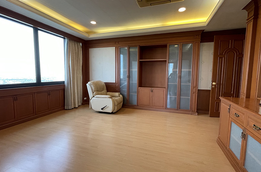 Condominium in Rama 3 